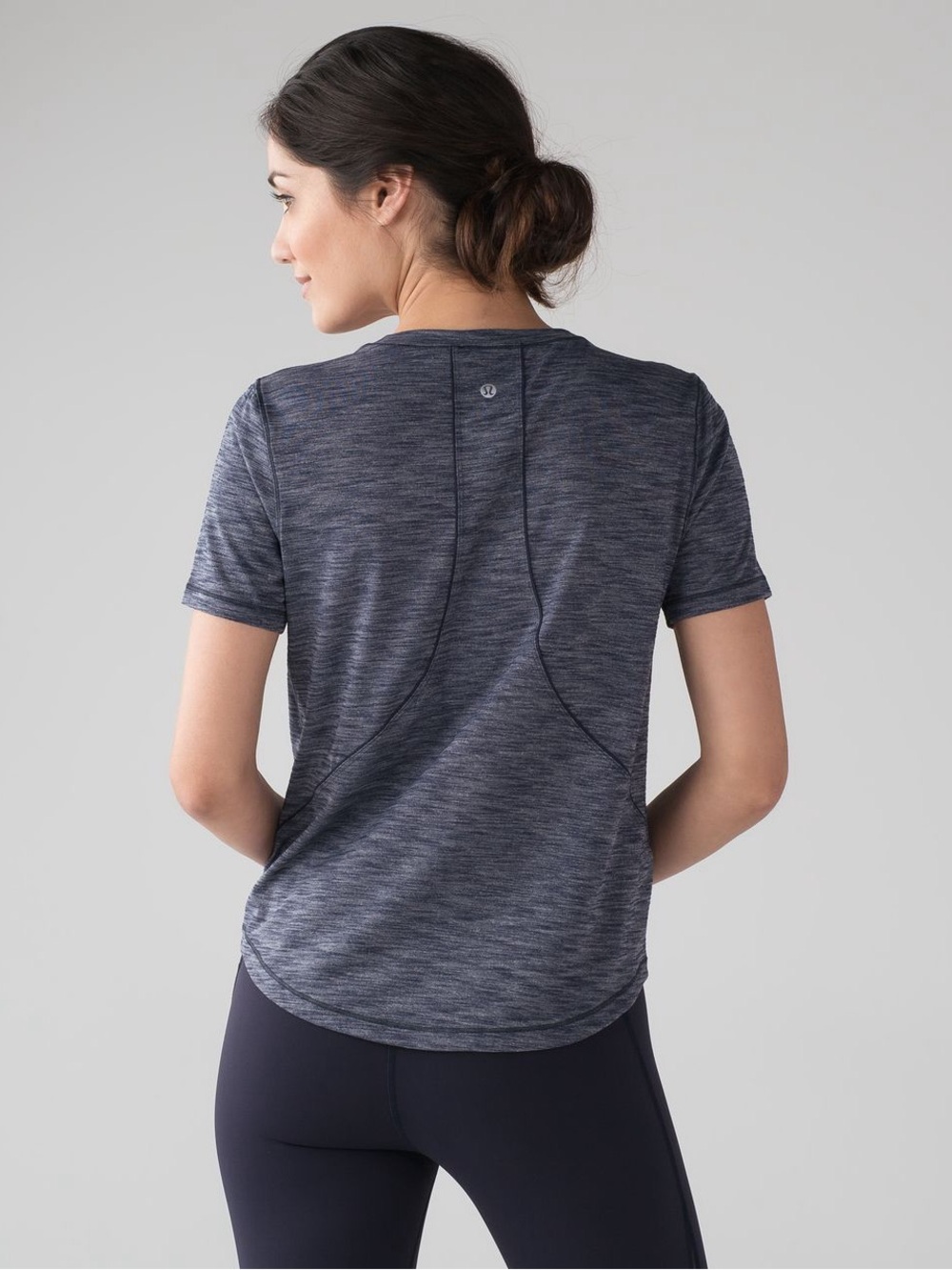 Lululemon Long Distance Short Sleeve Tee Size 6 Heathered Deep Navy